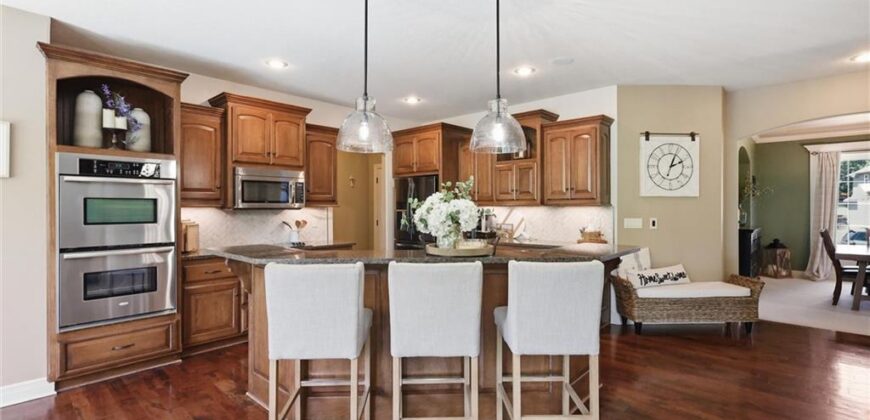 7821 N Kirkwood Avenue, Kansas City, MO 64151