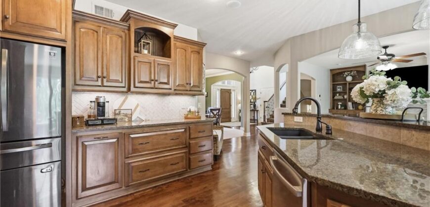 7821 N Kirkwood Avenue, Kansas City, MO 64151