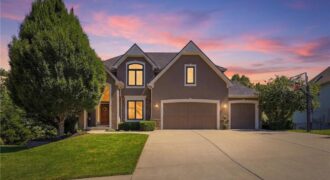 7821 N Kirkwood Avenue, Kansas City, MO 64151