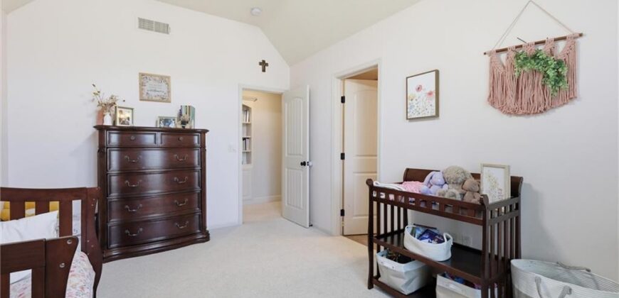7821 N Kirkwood Avenue, Kansas City, MO 64151