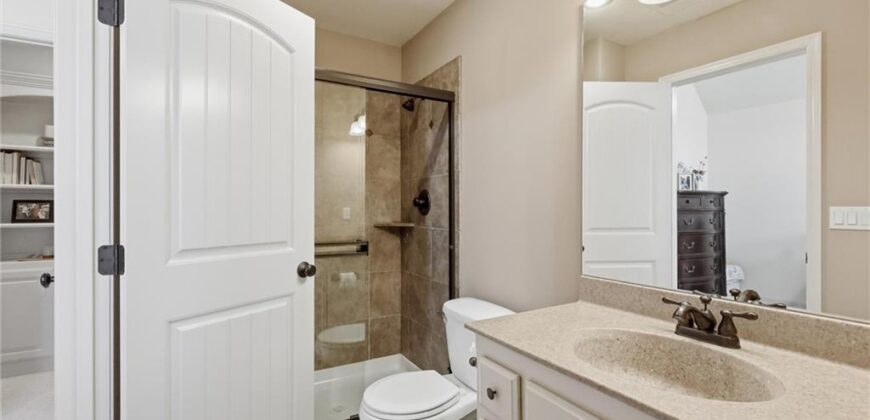 7821 N Kirkwood Avenue, Kansas City, MO 64151