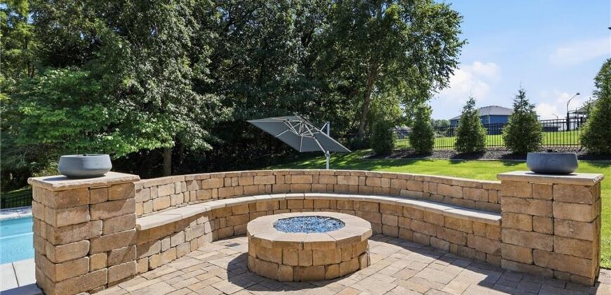 7821 N Kirkwood Avenue, Kansas City, MO 64151