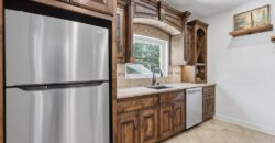 7821 N Kirkwood Avenue, Kansas City, MO 64151