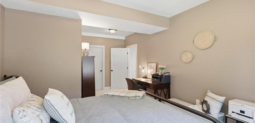7821 N Kirkwood Avenue, Kansas City, MO 64151