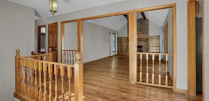 2006 Joy Street, Excelsior Springs, MO 64024