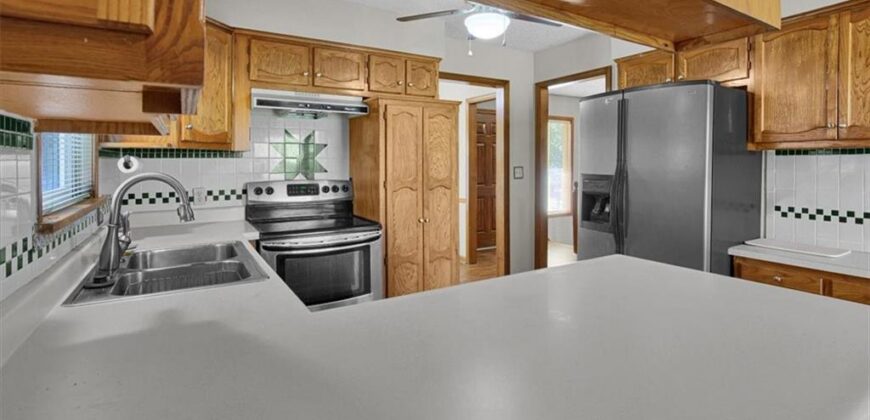 2006 Joy Street, Excelsior Springs, MO 64024