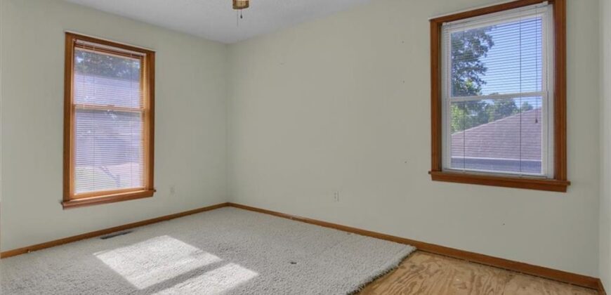 2006 Joy Street, Excelsior Springs, MO 64024