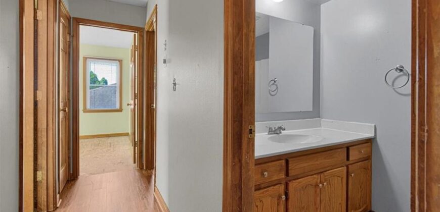 2006 Joy Street, Excelsior Springs, MO 64024