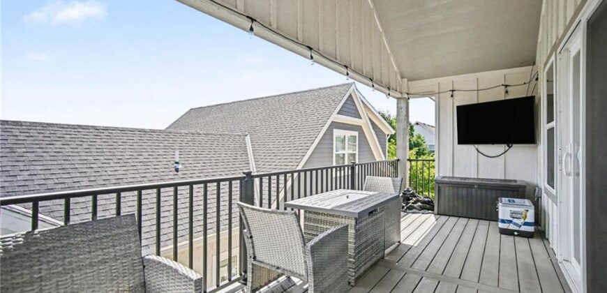8806 NE 81ST Terrace, Kansas City, MO 64158
