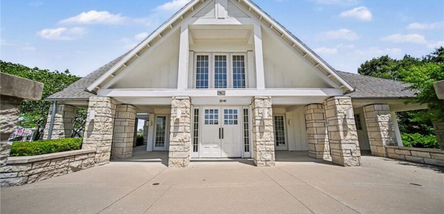 8806 NE 81ST Terrace, Kansas City, MO 64158