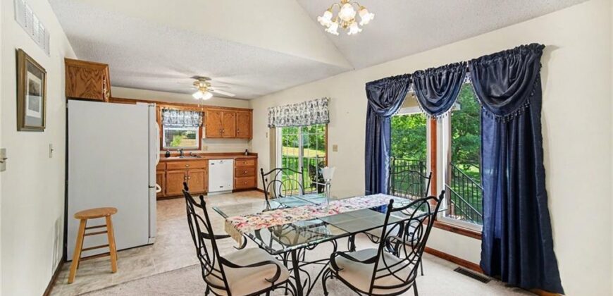 507 E 10th Street, Kearney, MO 64060