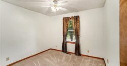 507 E 10th Street, Kearney, MO 64060