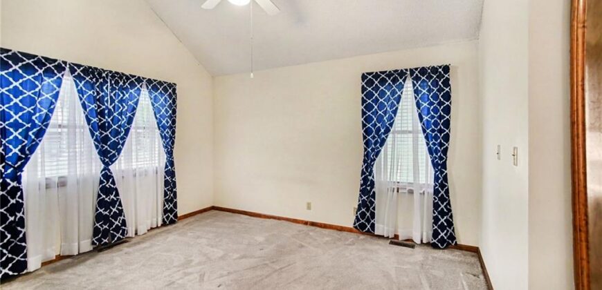 507 E 10th Street, Kearney, MO 64060