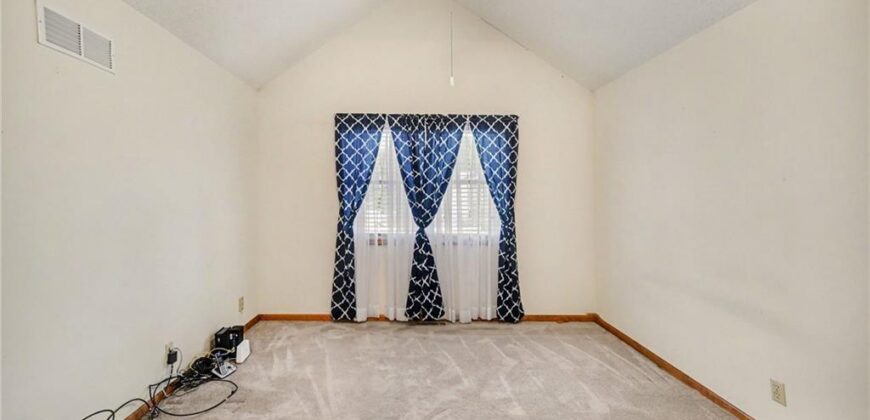 507 E 10th Street, Kearney, MO 64060