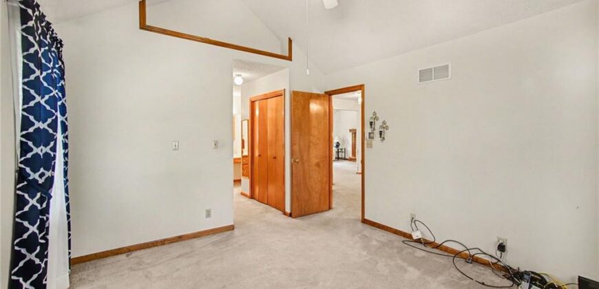 507 E 10th Street, Kearney, MO 64060
