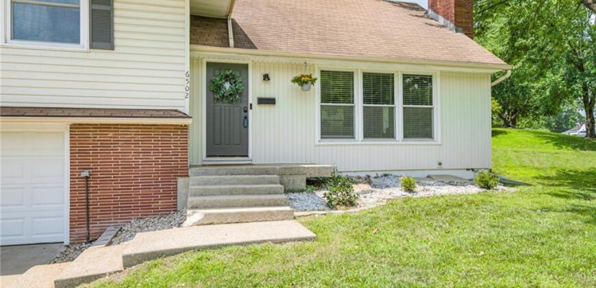 6502 N Main Street, Gladstone, MO 64118
