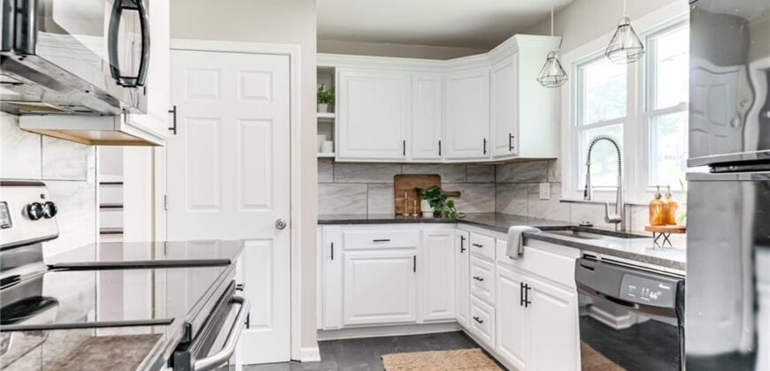 6502 N Main Street, Gladstone, MO 64118