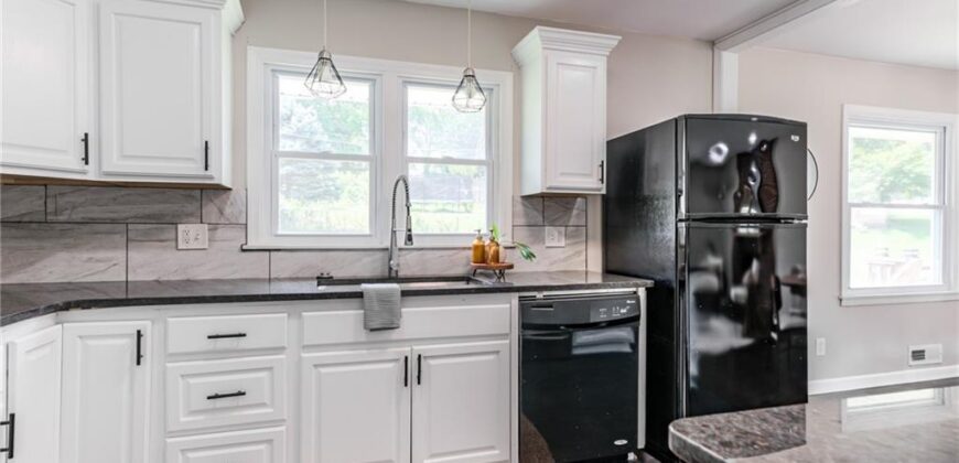 6502 N Main Street, Gladstone, MO 64118