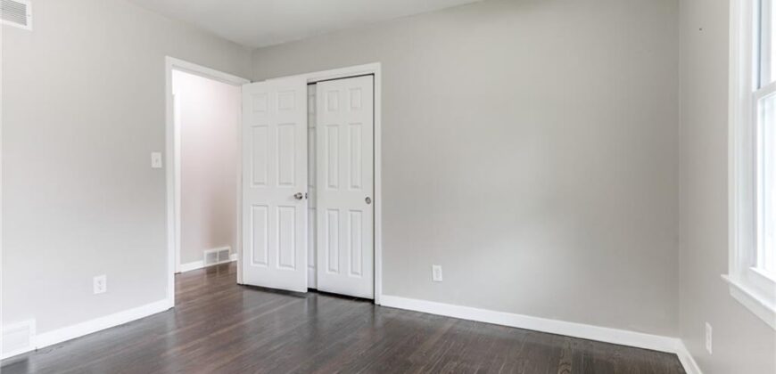 6502 N Main Street, Gladstone, MO 64118