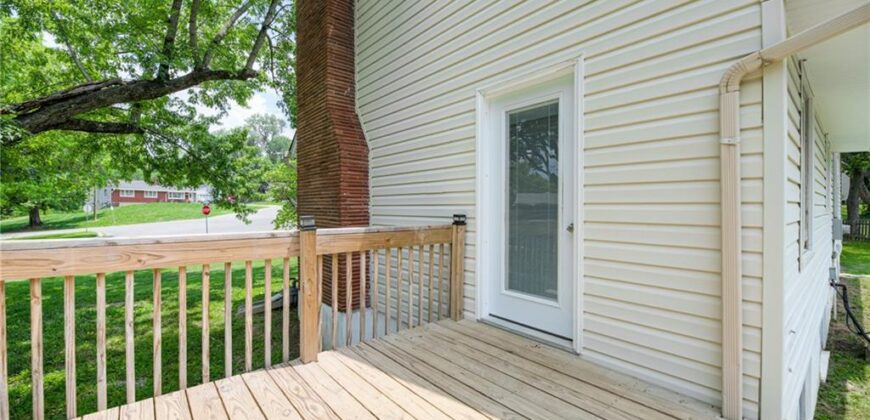 6502 N Main Street, Gladstone, MO 64118