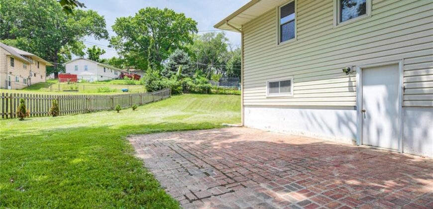 6502 N Main Street, Gladstone, MO 64118
