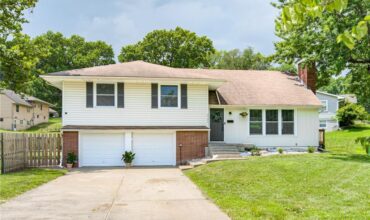 6502 N Main Street, Gladstone, MO 64118
