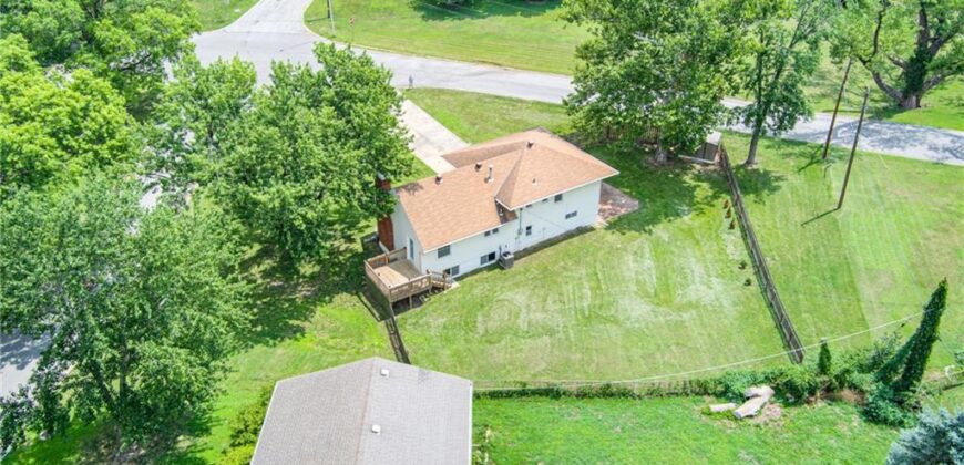 6502 N Main Street, Gladstone, MO 64118