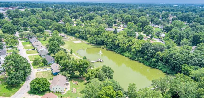 6502 N Main Street, Gladstone, MO 64118