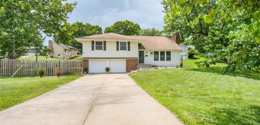 6502 N Main Street, Gladstone, MO 64118