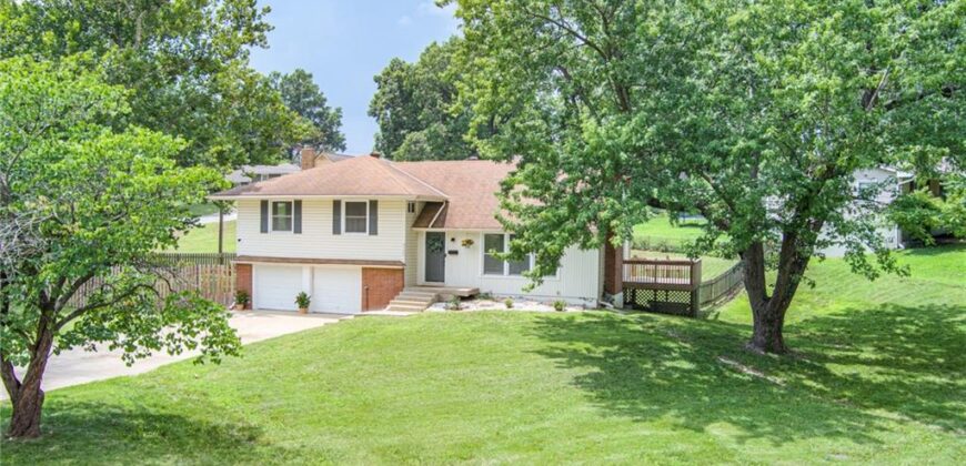 6502 N Main Street, Gladstone, MO 64118