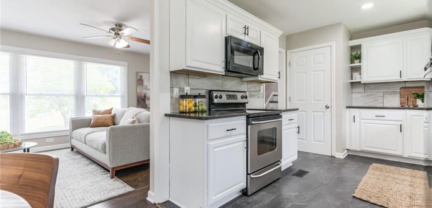6502 N Main Street, Gladstone, MO 64118