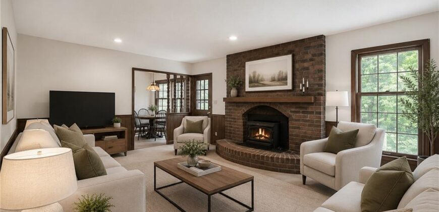 10305 NW Meadow Lane Circle, Kansas City, MO 64152