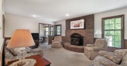 10305 NW Meadow Lane Circle, Kansas City, MO 64152