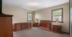 10305 NW Meadow Lane Circle, Kansas City, MO 64152