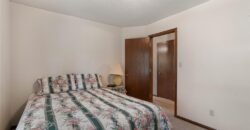 10305 NW Meadow Lane Circle, Kansas City, MO 64152