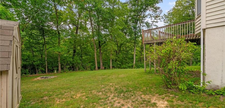 10305 NW Meadow Lane Circle, Kansas City, MO 64152