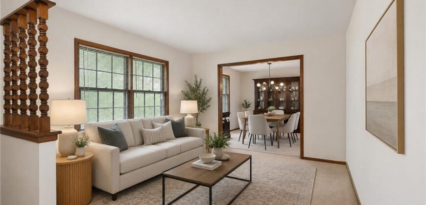 10305 NW Meadow Lane Circle, Kansas City, MO 64152