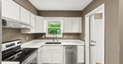 7104 NW Chapel Woods Lane, Kansas City, MO 64152