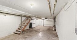 7104 NW Chapel Woods Lane, Kansas City, MO 64152