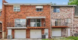 7104 NW Chapel Woods Lane, Kansas City, MO 64152