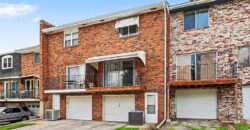 7104 NW Chapel Woods Lane, Kansas City, MO 64152
