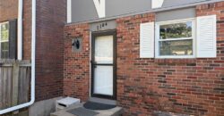 7104 NW Chapel Woods Lane, Kansas City, MO 64152