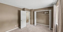 7104 NW Chapel Woods Lane, Kansas City, MO 64152