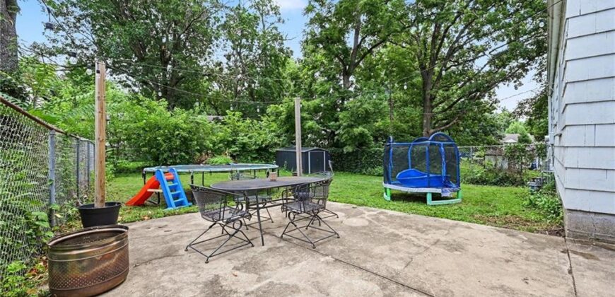 4945 N Lister Avenue, Kansas City, MO 64119
