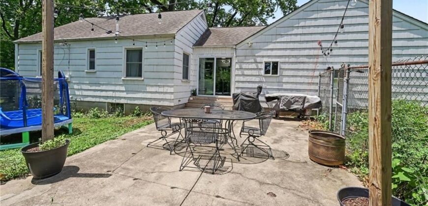 4945 N Lister Avenue, Kansas City, MO 64119