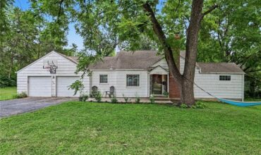 4945 N Lister Avenue, Kansas City, MO 64119