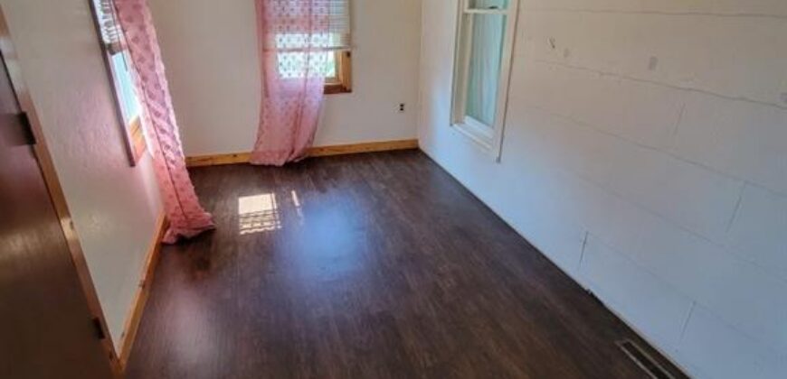 724 Hazel Street, Excelsior Springs, MO 64024