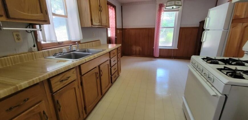 724 Hazel Street, Excelsior Springs, MO 64024