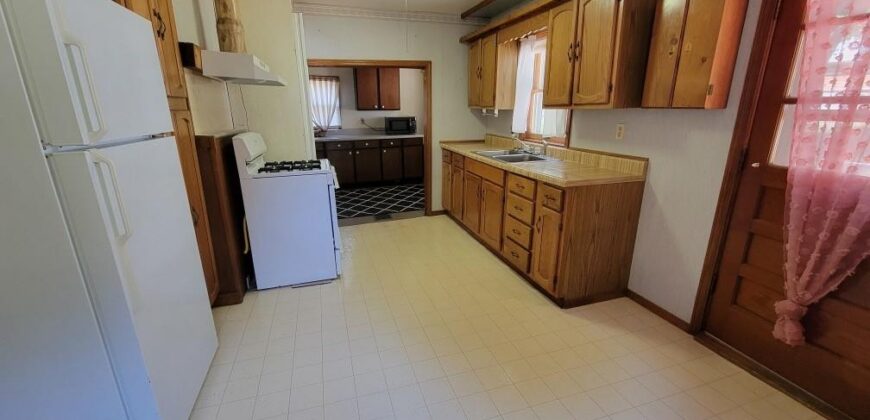 724 Hazel Street, Excelsior Springs, MO 64024