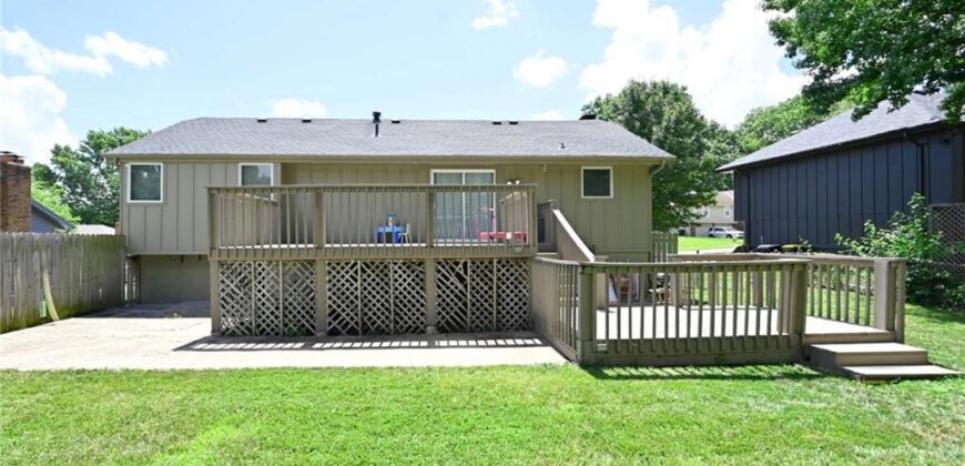 7320 NW 78th Street, Kansas City, MO 64152